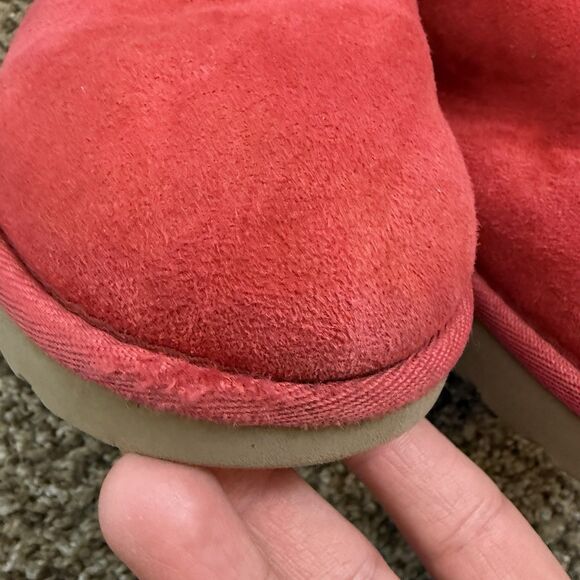 Uggs Red Short Boots With Striped Christmas Bows Rare Women’s Size 6 - Picture 4 of 12